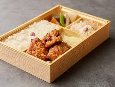 塔塔醬炸雞便當