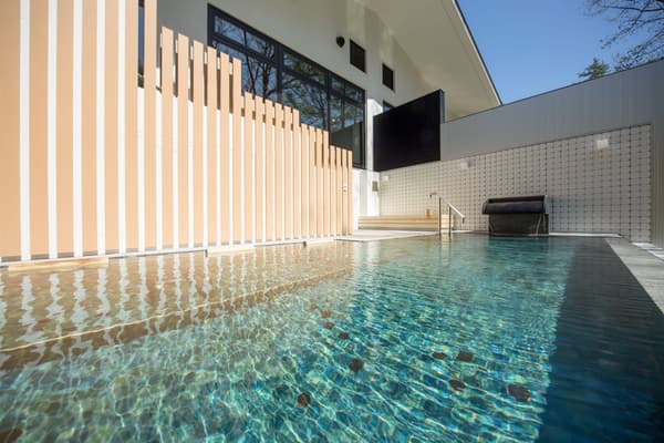 Large Public Bath (Open-air Bath)