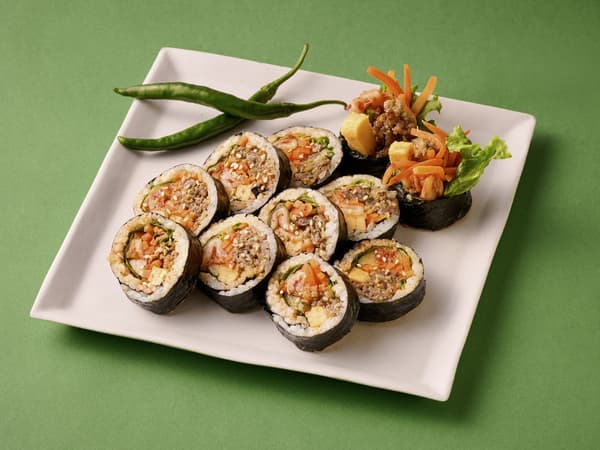 Spicy bulgogi and kimchi kimbap