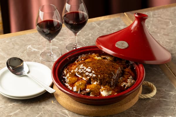 葡萄酒建议搭配“The arts fusion by L'écrin”的单点菜品和套餐