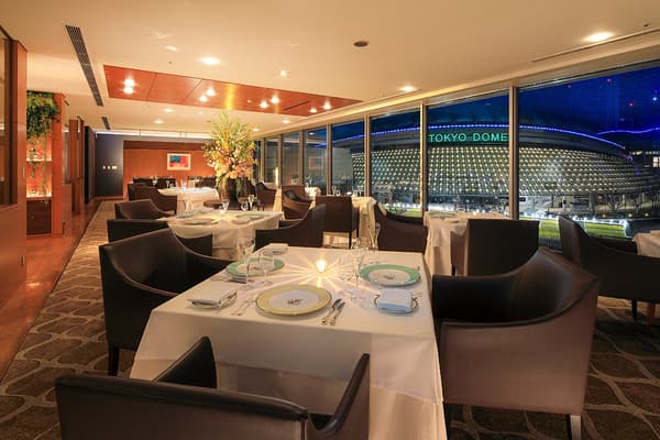 Dining Deux Mille 内部