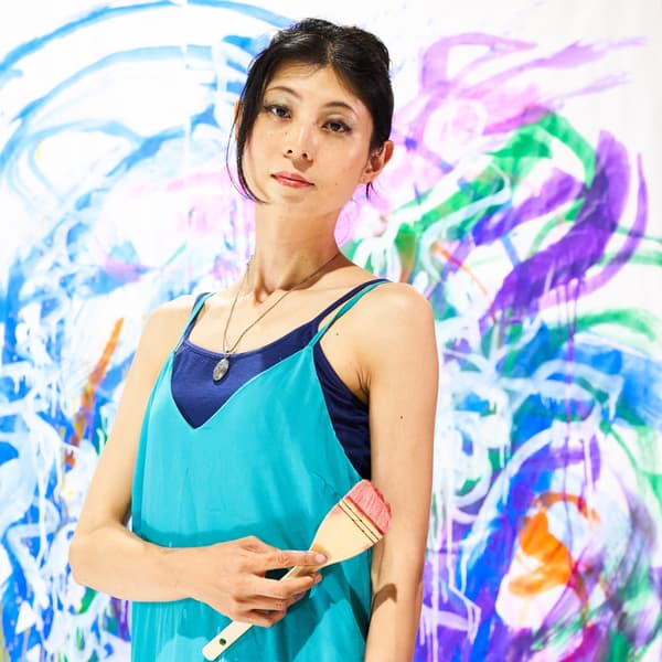 Painter Kahou Nakabayashi, who performs the anniversary live painting