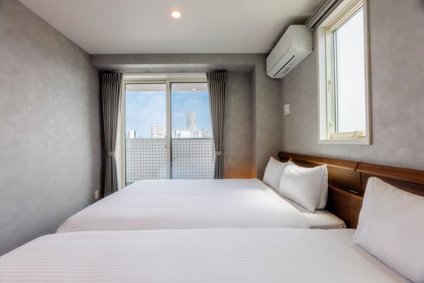 Bedroom suited to comfortable stays for families and groups