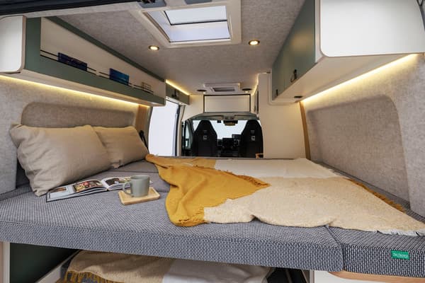 gioia — large bed space for three adults side by side (L1,900 × W1,550 mm)
