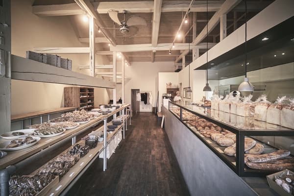 Mel 麵包店內景