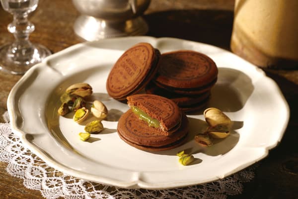 Oriental Chocolat Sand (Pistachio)