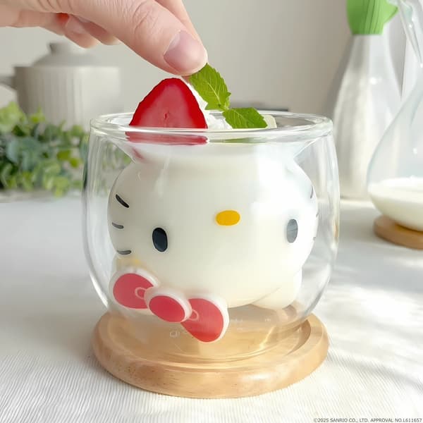Hello Kitty glass