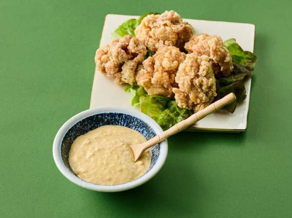 Green chili and lemongrass tartar sauce