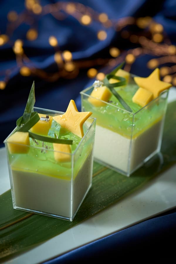 Yogurt and white wine verrines
