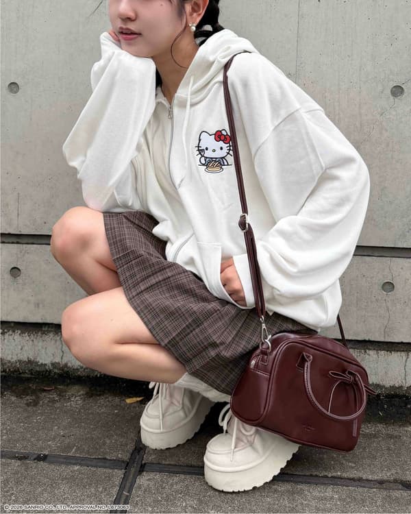 Sanrio Characters Wzip sweat hoodie with embroidery on the front body
