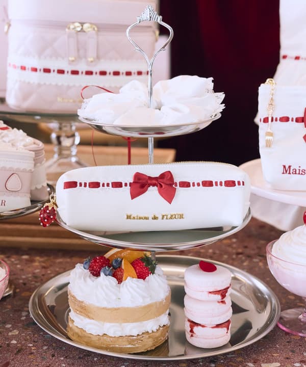 Gâteau Fraise Long Pouch