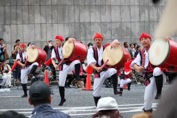 Eisa表演团体“樱风Eisa琉球风车”