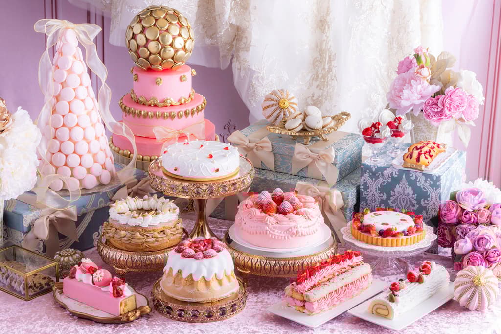 Bufet Manisan Natal Kerajaan Marie Antoinette di Hilton Hiroshima