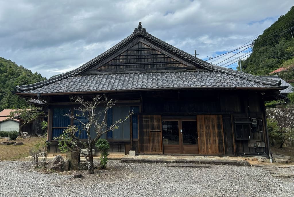 Unmanned Rental Guesthouses SEN.HAVEN NAKAMURA and SEN.HAVEN SAKURAI Open on Kumano Kodo Pilgrimage Route in Wakayama