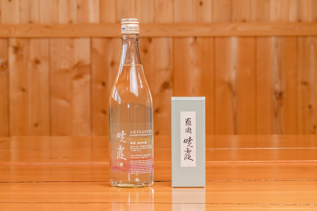 Fragrance Master Nippon Kodo and Popular Sake Brand "Sharaku" Brewery Miyaizumi Meijo Collaborate for the First Time! "AKIGASUMI" Sake with Changing Aromas Like Fragrance, Pasteurized Bottle Launch on Sept 15