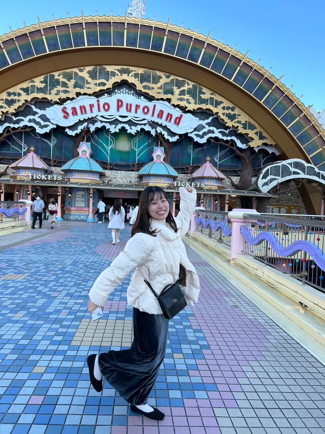 Shopping Tour: Sanrio & Character Goods in Shinjuku. Find the Best Deals with a Local Guide - Image 3