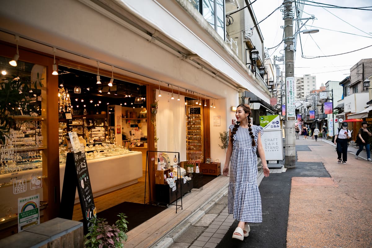 1 Hour Private Photoshoot in Futako-Tamagawa & Jiyugaoka - Image 2