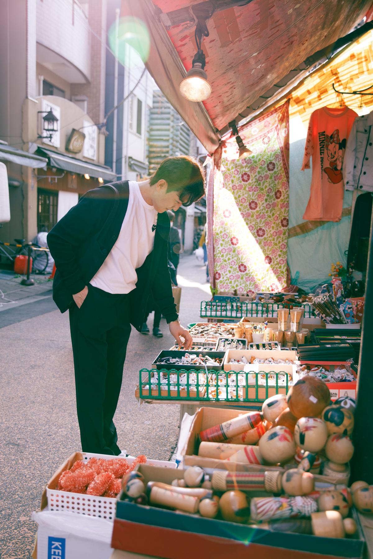 1 Hour Private Photoshoot in Chuo Line Area (Nakano to Kichijoji) - Image 3