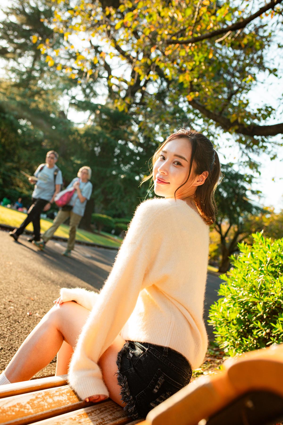 1 Hour Private Photoshoot at Yokohama Landmark Tower Area - Image 1