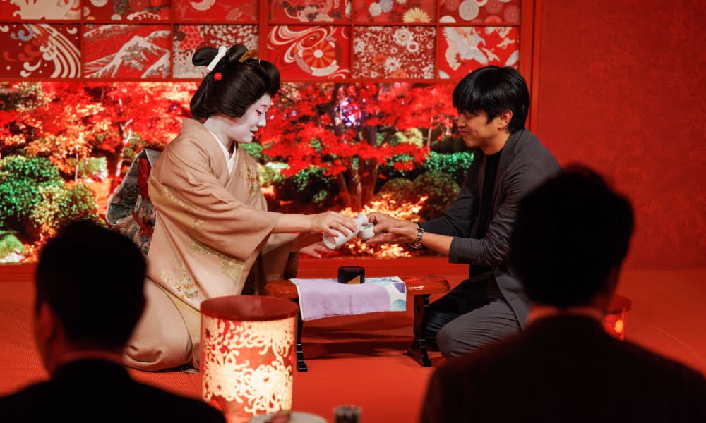 Geisha Dinner Show & Ozashiki-Asobi at Benitsuya in Shinbashi - Image 1