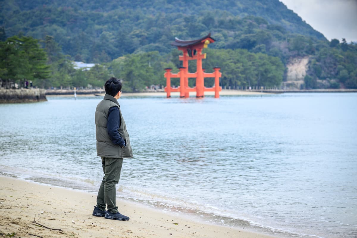 1 Hour Private Photoshoot in Hiroshima - Image 1