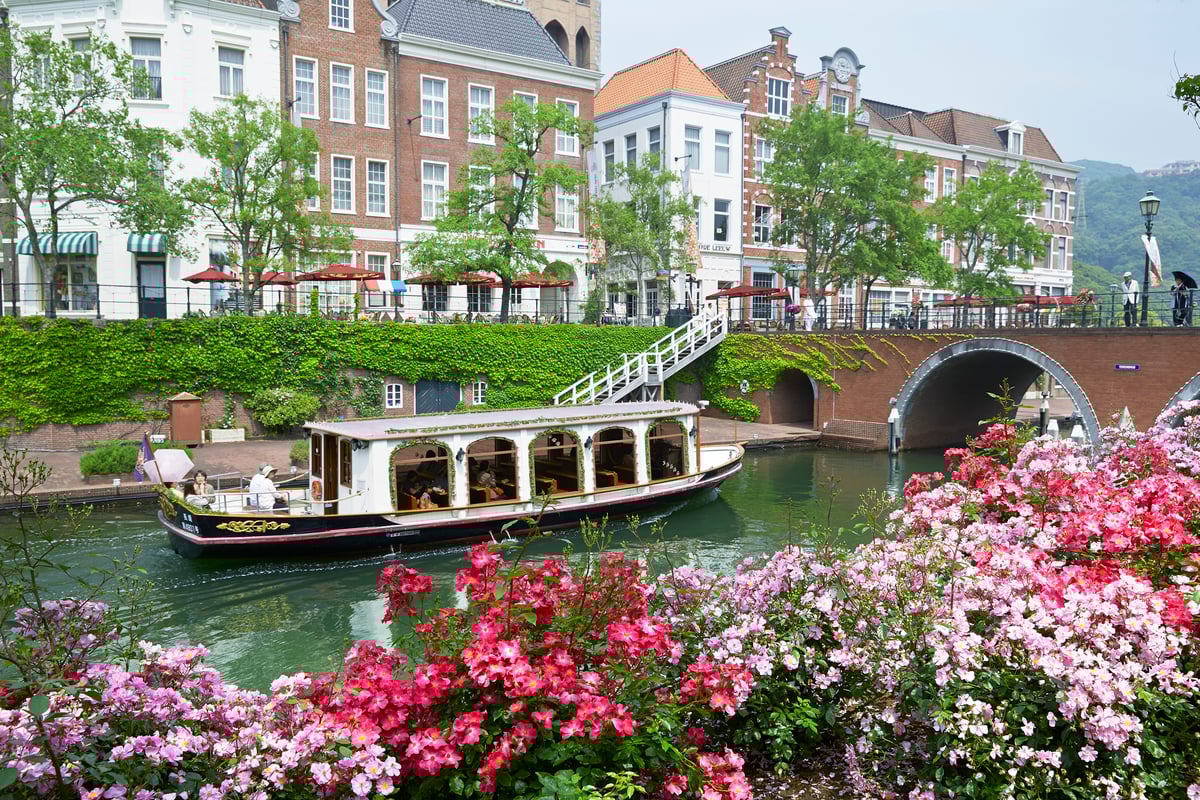 Huis Ten Bosch Nagasaki One DAY Passport - Image 1