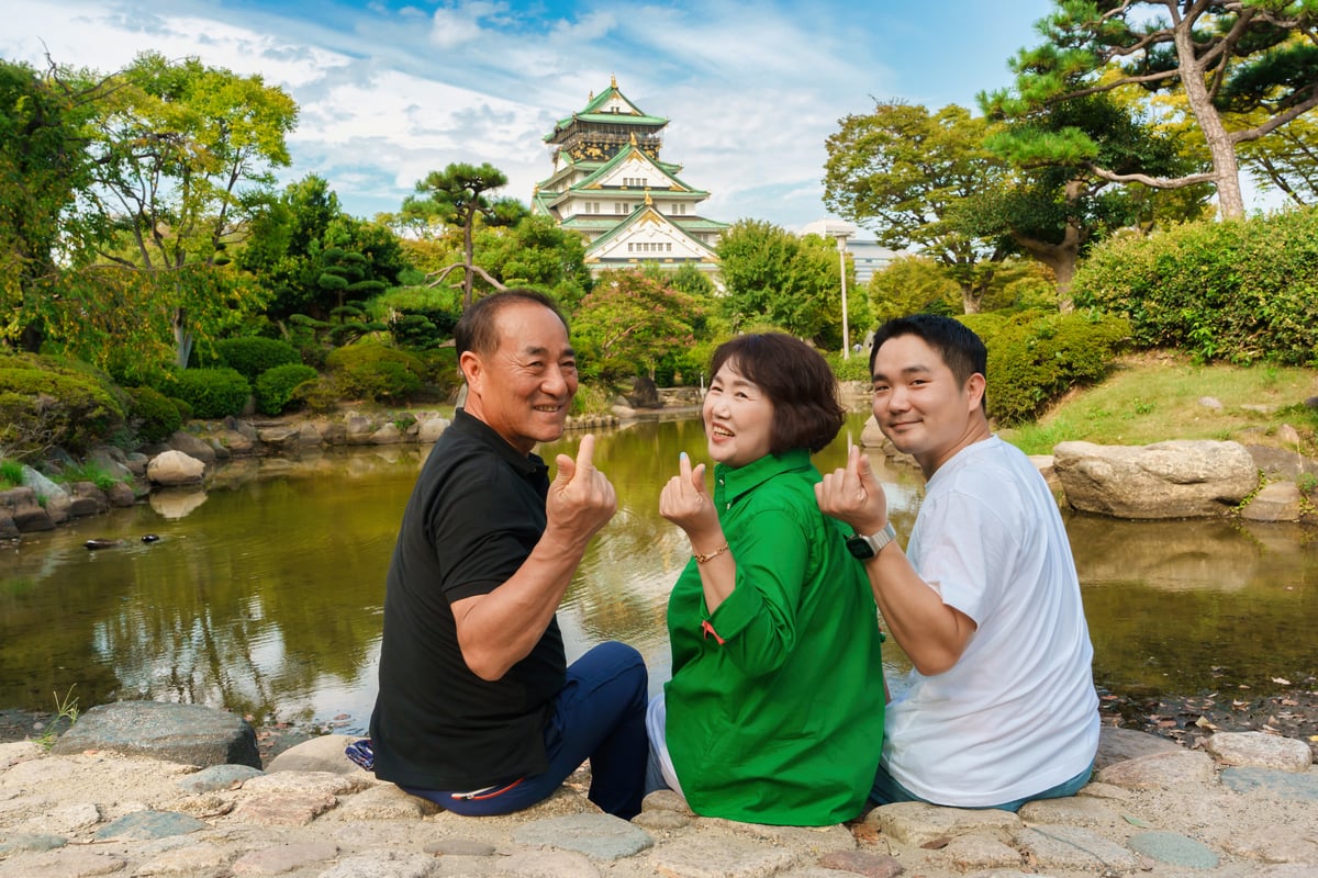 1Hour Private Photoshoot at Osaka Castle - Image 10