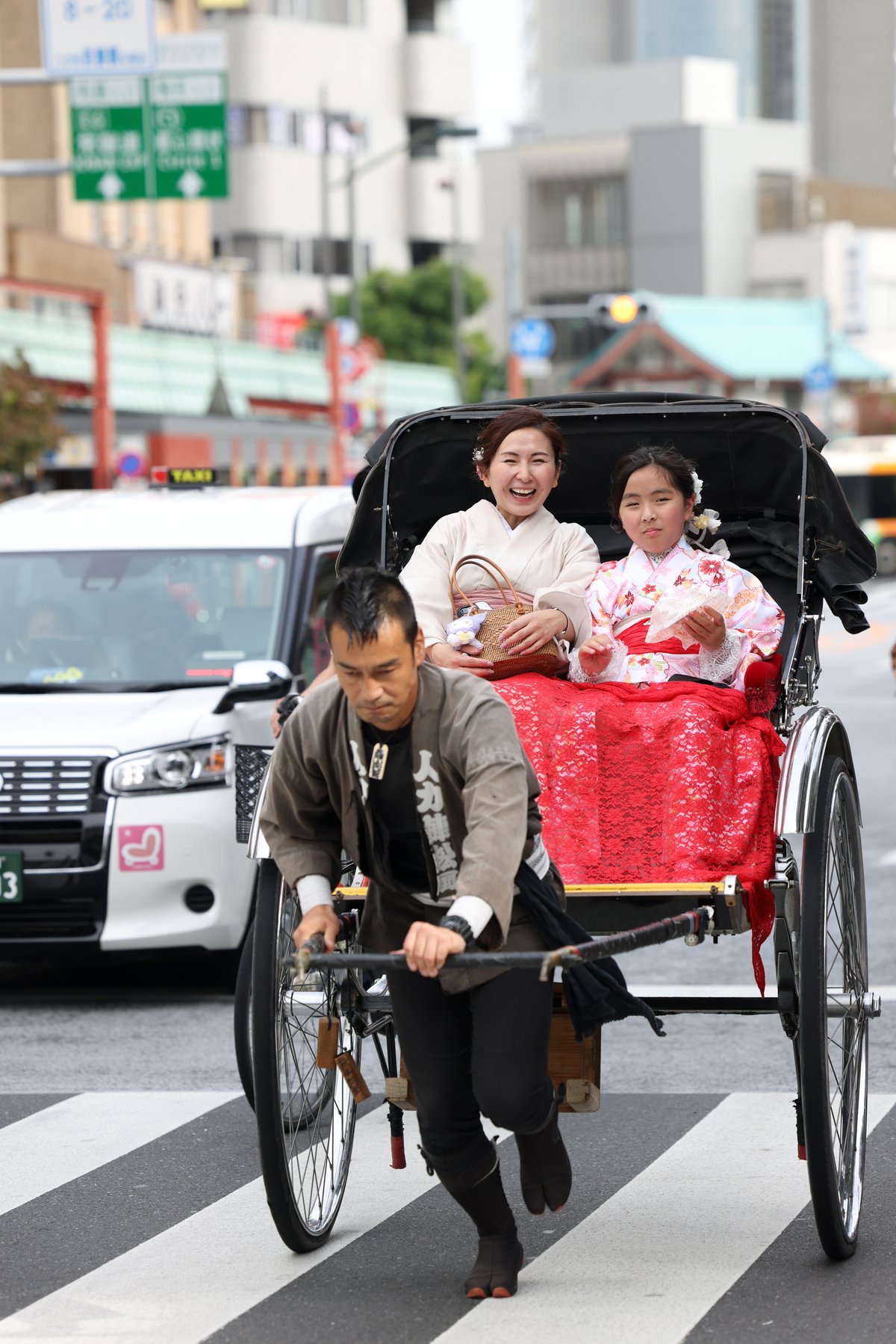 1 Hour Private Photoshoot in Asakusa - Image 9