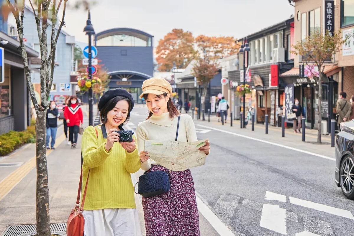 1 Hour Private Photoshoot in Oita - Image 4
