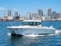 Private Cruise Tour in Tokyo Bay -- Fully Customized Luxury Charter Experience - Thumbnail 1