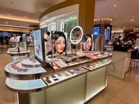 J-Beauty & Japanese Cosmetics Shopping Tour in Osaka with a Certified Expert - Thumbnail 7