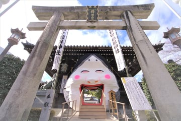 Fukuoka Temples & Doll Painting Tour
