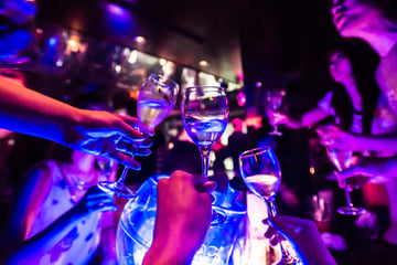 Osaka Nightlife and Pub Crawl Tour