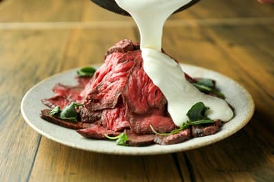 Unlimited Cheese Topping Experience Launches at "Cheese Meat" Italian Restaurant in Tennoji