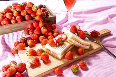 El Festival de la Cosecha de Fresas del Aloft Tokyo Ginza Regresa con Fresas Ilimitadas y Pasteles Personalizados