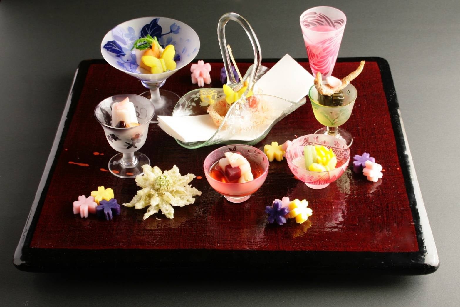 สุดยอดประสบการณ์กูร์เมต์ที่ Yoshimura ชมการแล่ปลาทูน่า พร้อมของขวัญติดไม้ติดมือ