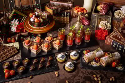 2026年草莓红自助餐在神户两地开幕——草莓与高级巧克力的合作