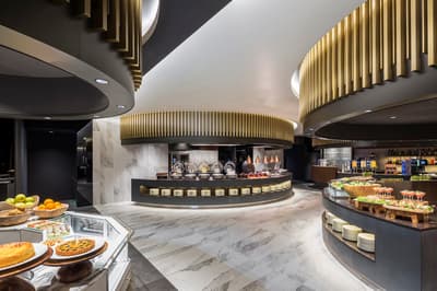 京都麗嘉皇家酒店的「All-Day Dining Kaza」餐廳10週年慶，推出迎賓活動