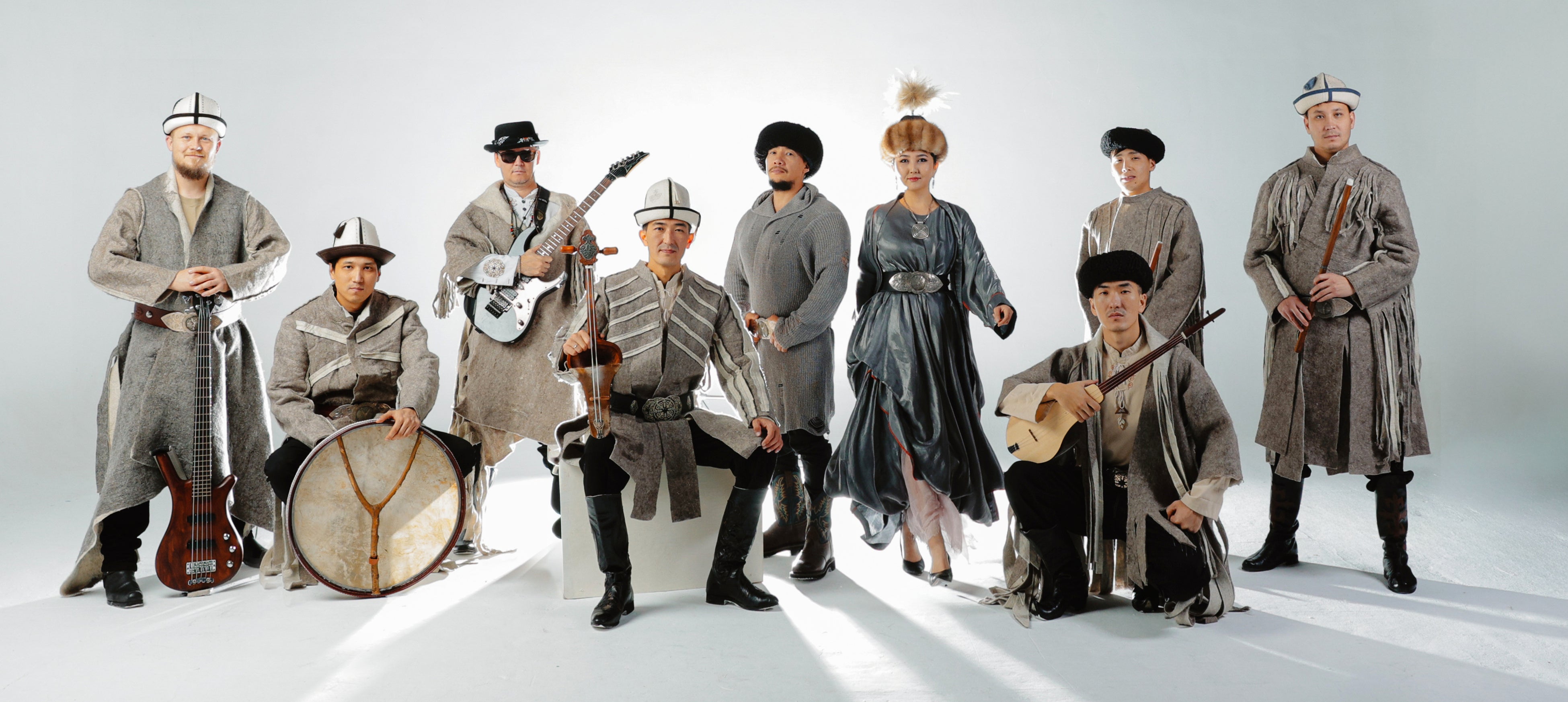 คอนเสิร์ตวงดนตรีพื้นเมืองคีร์กีซ YRKOR ที่โตเกียวและโอซาก้า - หวนรำลึกถึงความมหัศจรรย์ของวันชาติสาธารณรัฐคีร์กีซ