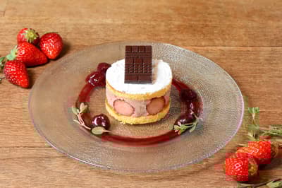 La tienda insignia de Minimal en Tomigaya lanza un pastel de sándwich de frutas de primavera de edición limitada a partir del 1 de abril