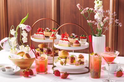 IL LUPINO PRIME, USDA 프라임 비프와 정통 이탈리아 요리를 선보이는 딸기 애프터눈 티 발표