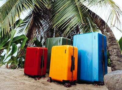 Floyd, Merek Perjalanan Asal Jerman, Melakukan Debut di Isetan Shinjuku