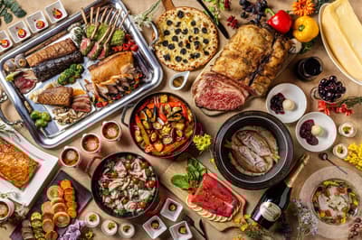 신주쿠 프린스 호텔의 “4CHEFS & CHAMPAGNE BUFFET” – 네 명의 셰프의 전문성이 어우러진 미식 경험