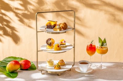 Té de la tarde de mango disponible en el Strings Hotel Tokyo InterContinental a partir del 1 de mayo