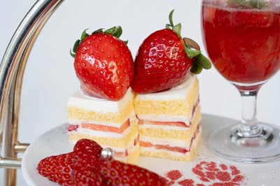 The Westin Osaka lanza el té de la tarde de fresas con raras fresas “Amarin”