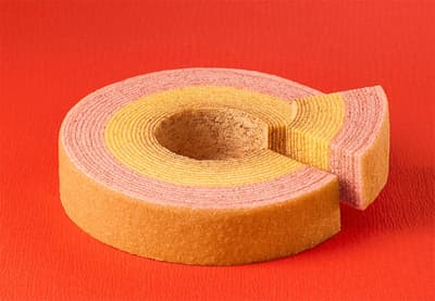 年輪家推出新年限定紅白色年輪蛋糕，慶祝2026年