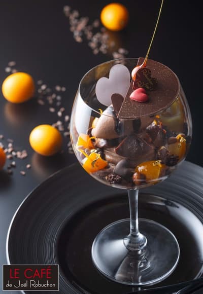 เสิร์ฟเพียงวันละ 20 ที่เท่านั้น: Éclipse Chocolat Parfait ใหม่จาก Joël Robuchon เหมาะสำหรับวันวาเลนไทน์