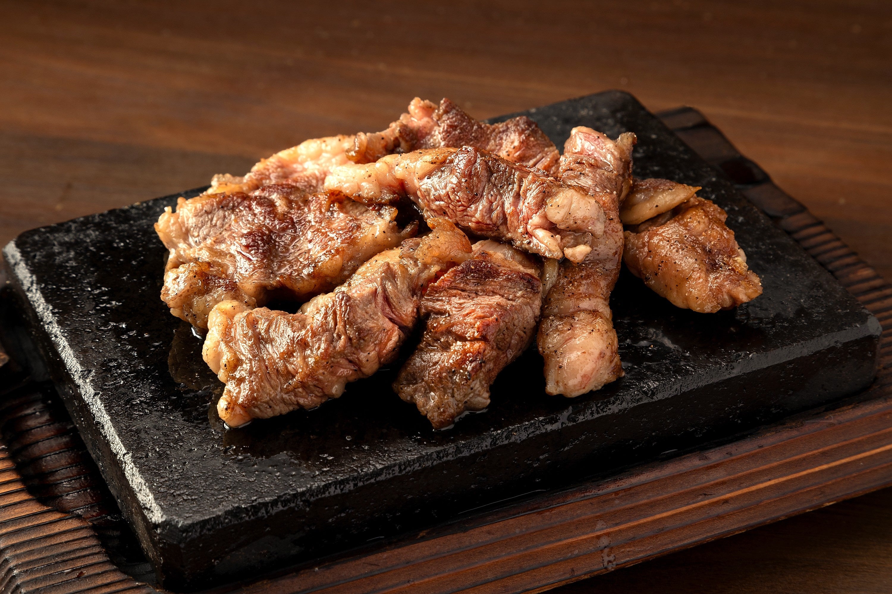 Wonder Steak Yamatokoriyama จัดโปรโมชั่นเครื่องดื่มแอลกอฮอล์ 100 เยน ในช่วงสัปดาห์ส่งเสริมการขายพิเศษ (20-28 กุมภาพันธ์ 2026)