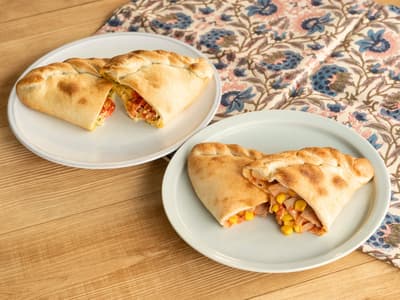 Cinagro Luncurkan Dua Rasa Calzone Baru di Department Store Mulai 1 April