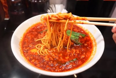 Extremely spicy Ramen Tour in Hiroshima: Try to make it 100 times more spicy